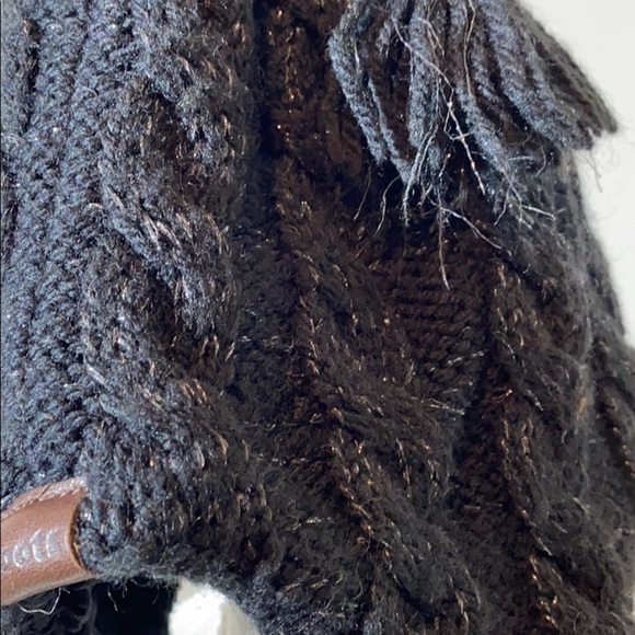 Roots Black Christmas hat with silver thread - Picture 4 of 9